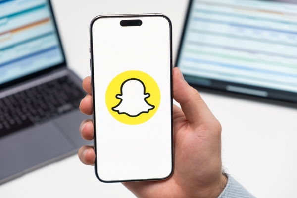 snapchat on phone